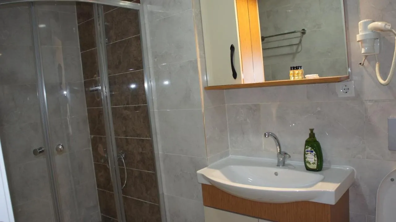 Newaz Hotel